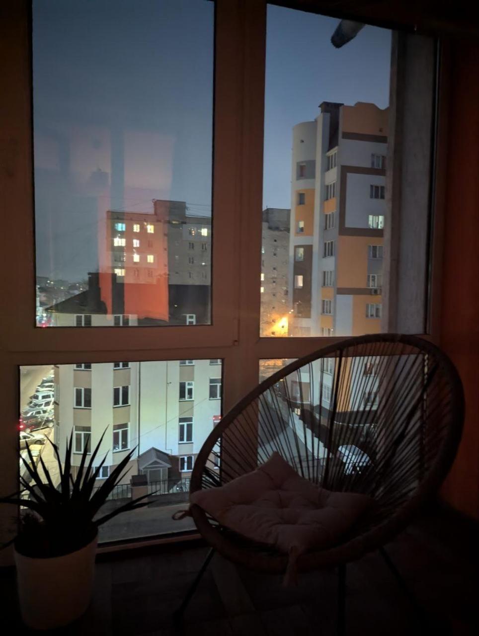 2-кім новобудова, центр, провулок лапушкіна , 9 * Хмельницький